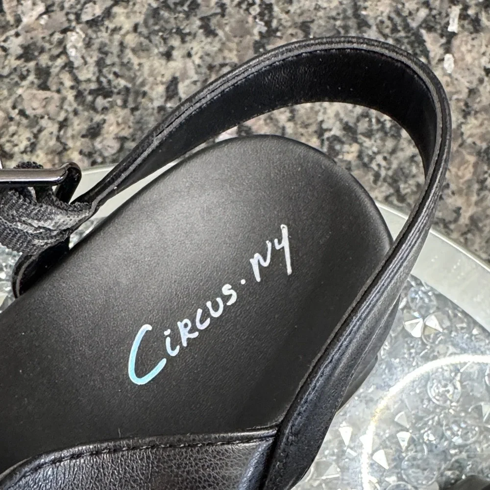 Circus NY Black Platform Sandals NEW 10